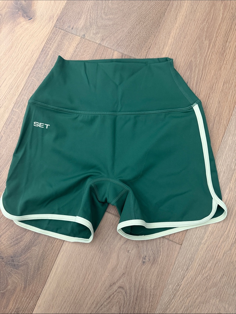 NWOT SET Active Sportbody Sporty Gym Tank & Shorts in Lawn - Picture 7 of 9